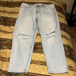 🔥Vintage Light Blue straight leg Fit Distressed Jeans